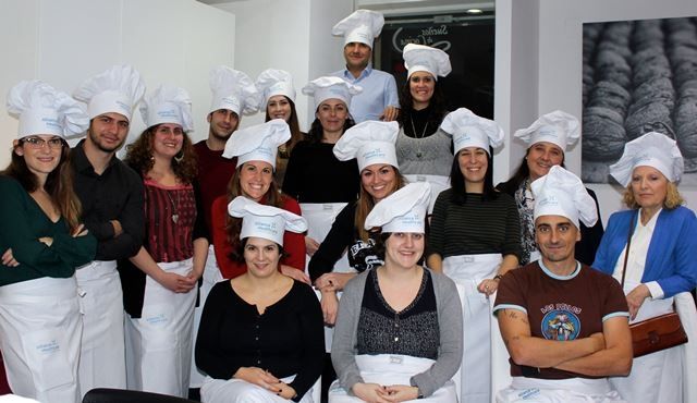 Alliance Healthcare celebra la Navidad con un taller de cocina junto a la prensa del sector Alliance Healthcare celebra la Navidad con un taller de cocina junto a la prensa del sector