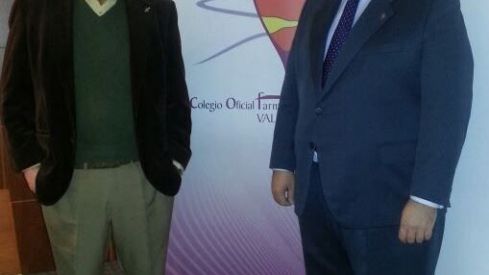 El Colegio de Farmacéuticos de Valladolid entrega 3.500 euros a Farmacéuticos sin Fronteras España