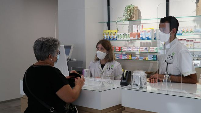 Atención Farmacéutica COVID 19 Atención Farmacéutica COVID 19