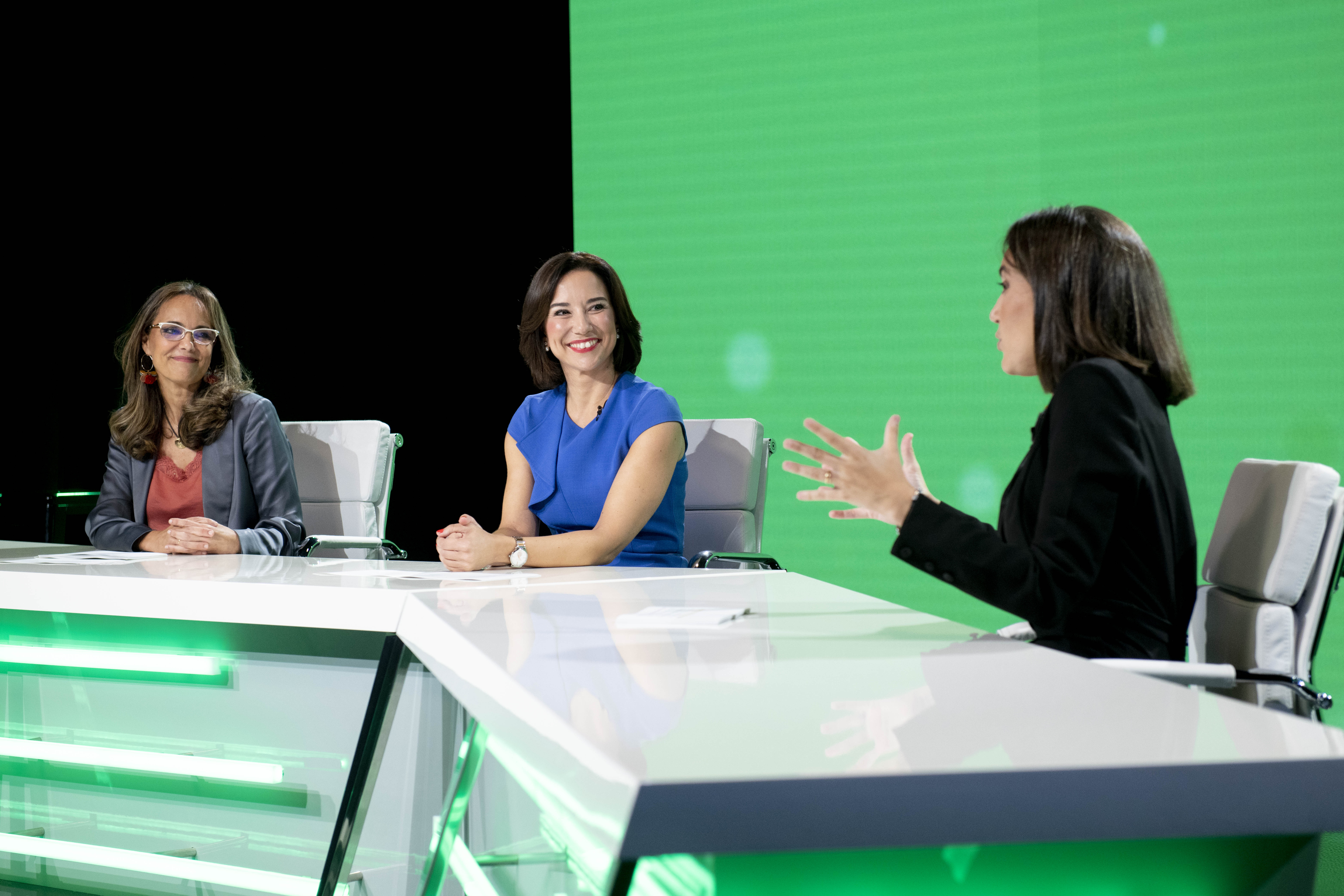 Ana López-Casero Beltrán, Raquel Martínez García y Boticaria García