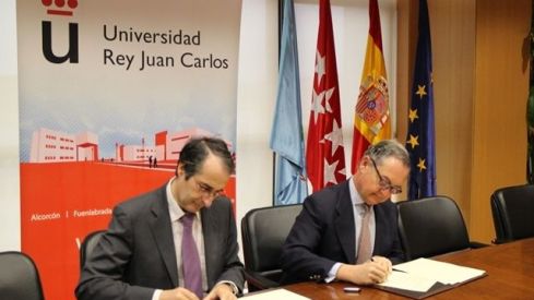 La Universidad Rey Juan Carlos y el Colegio de Farmacéuticos de Madrid firman un convenio de colaboración La Universidad Rey Juan Carlos y el Colegio de Farmacéuticos de Madrid firman un convenio de colaboración