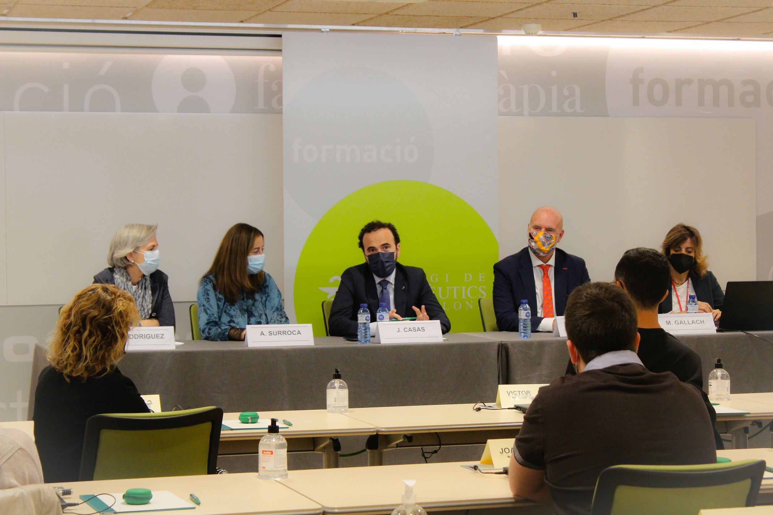 De izquierda a derecha: Cristina Rodríguez, Aina Surroca, Jordi Casas, Juan Carlos Serra y Mónica Gallach