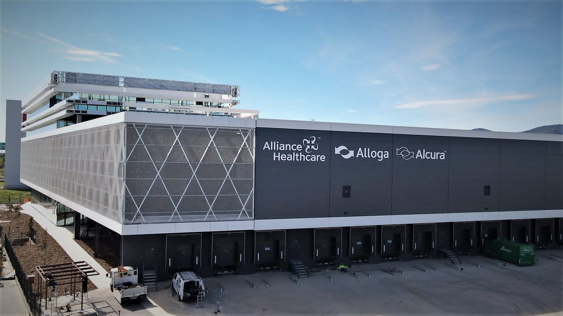 EDIFICIO NUEVA SEDE ALLIANCE HEALTHCARE EN VILADECANS