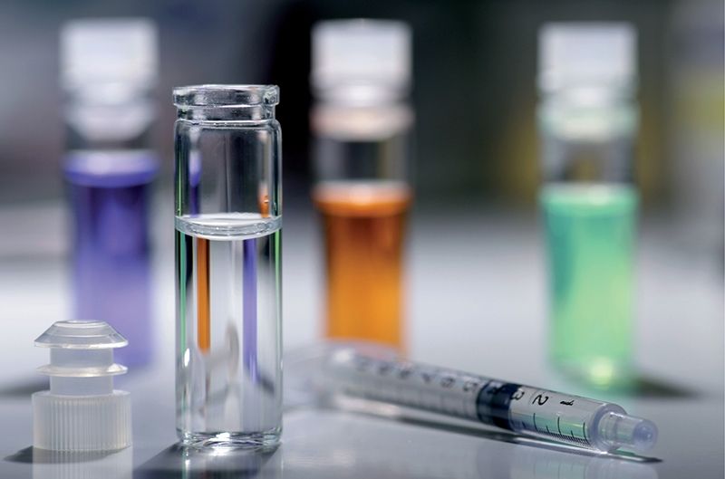 La industria farmacéutica y la farmacia ante el cambio del entorno: «Cuando veas las barbas de tu vecino...»