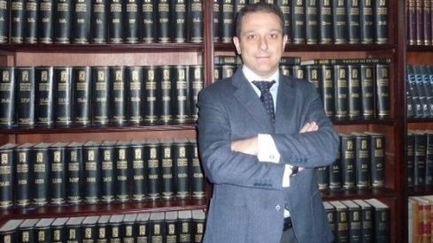Juan Pedro Rísquez ingresa en la Academia Iberoamericana de Farmacia Juan Pedro Rísquez ingresa en la Academia Iberoamericana de Farmacia