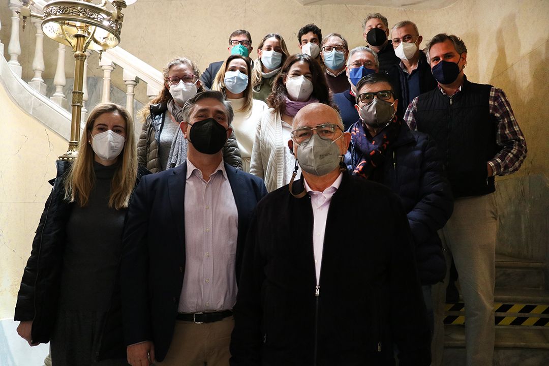 Jaime Giner con su equipo