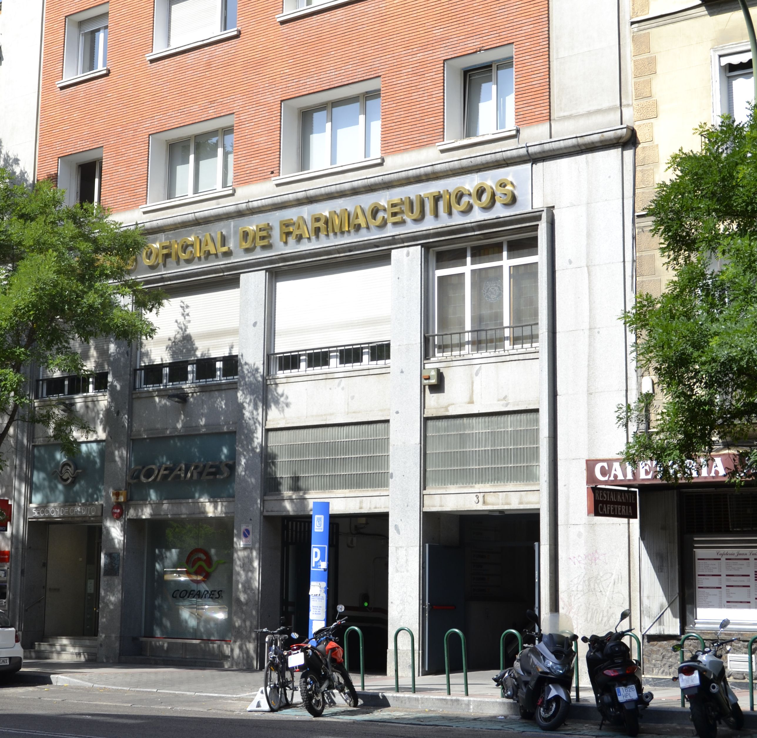 Fachada del COF de Madrid