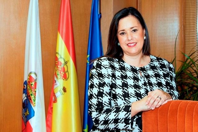 Marta Fernández-Teijeiro repite como presidenta del Colegio de Farmacéuticos de Cantabria