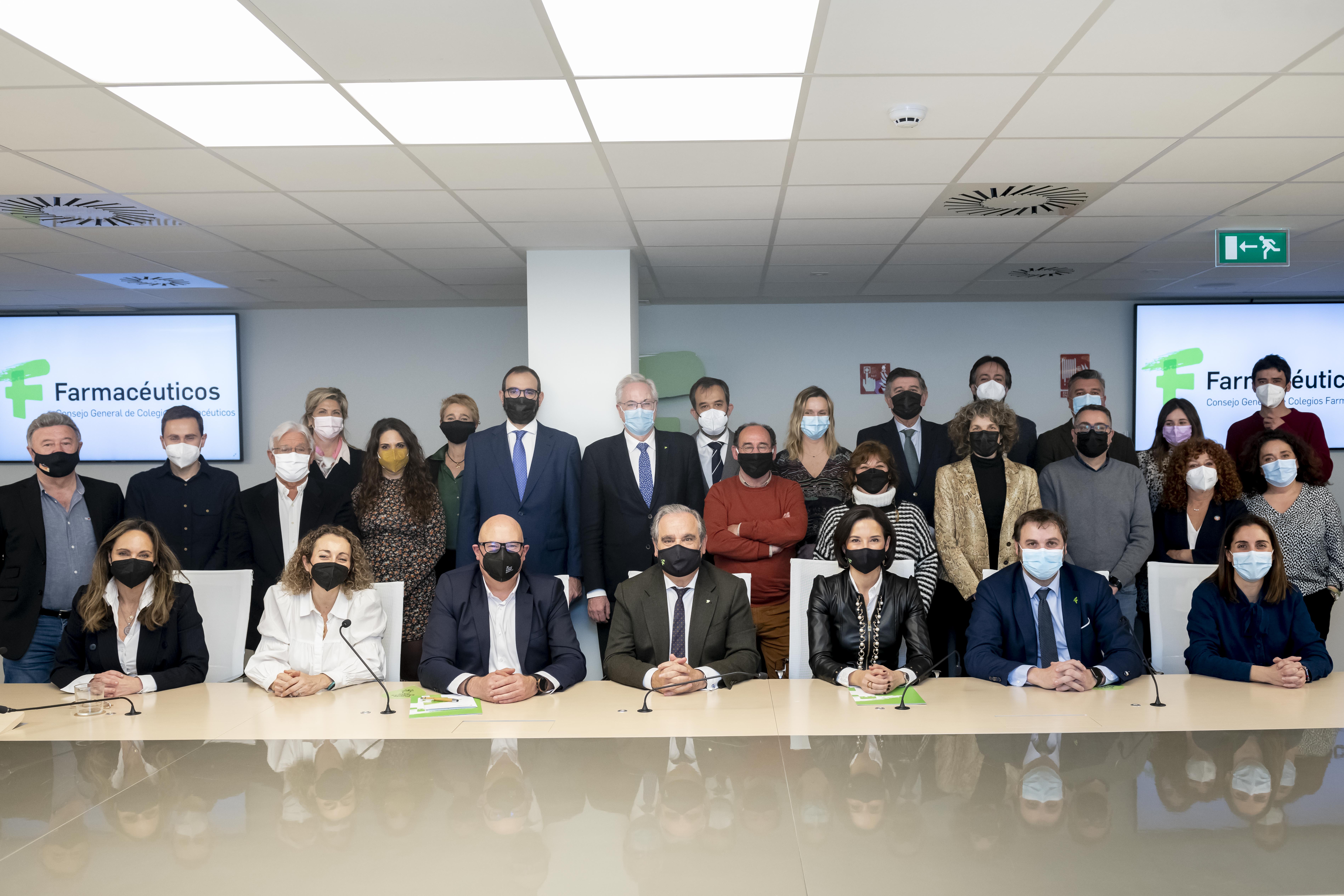 Foto de familia tras la reunión