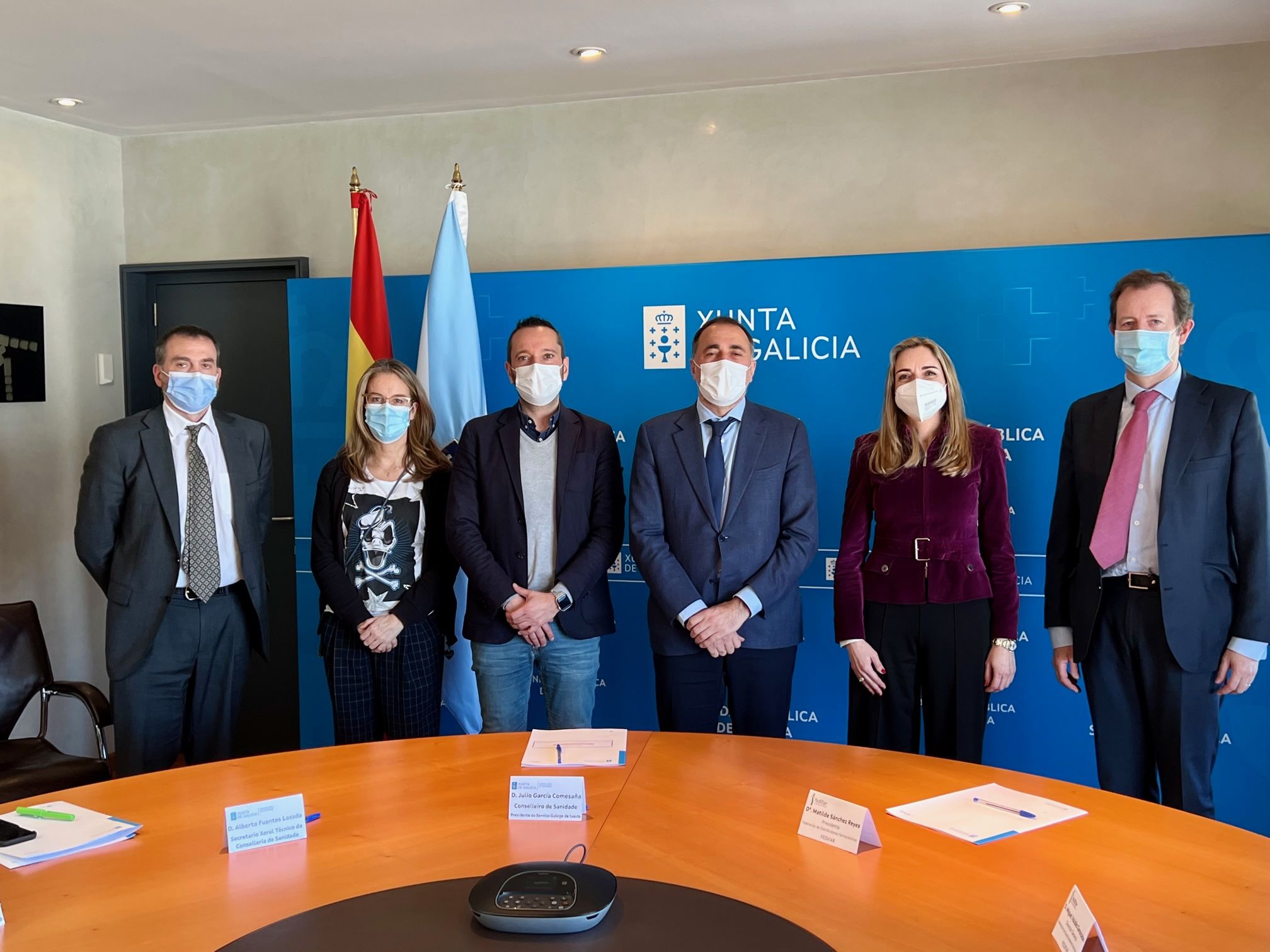Foto de familia tras la reunión