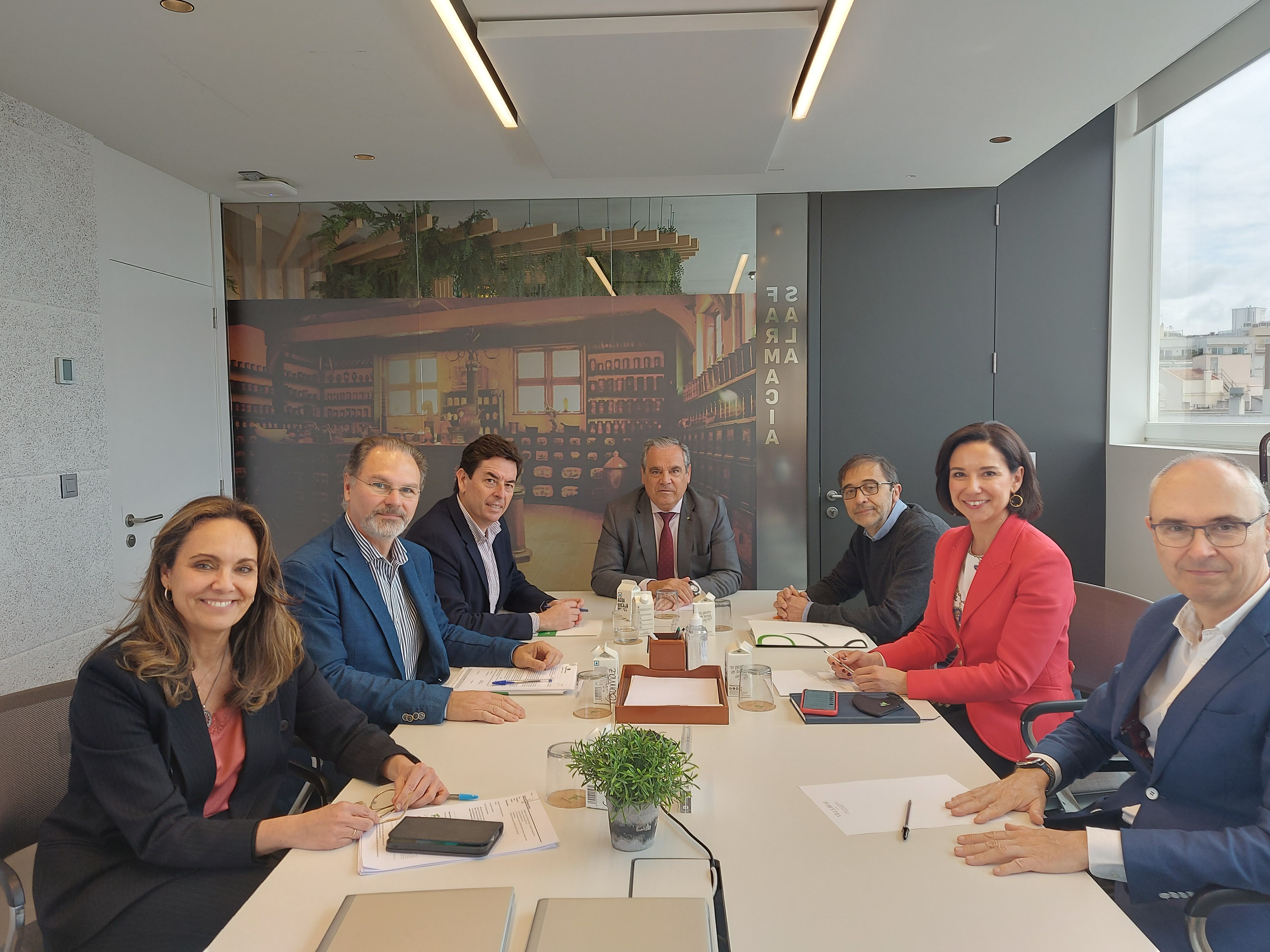 Ana López Casero, Rafael Areñas, Manuel Martínez del Peral, Jesús Aguilar, Luis Panadero, Raquel Martínez y Óscar López