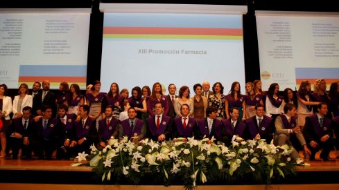 La Facultad de Ciencias de la Salud de la CEU-UCH celebró la graduación de las nuevas promociones de Farmacia, Enfermería y Fisioterapia La Facultad de Ciencias de la Salud de la CEU-UCH celebró la graduación de las nuevas promociones de Farmacia, Enfermería y Fisioterapia
