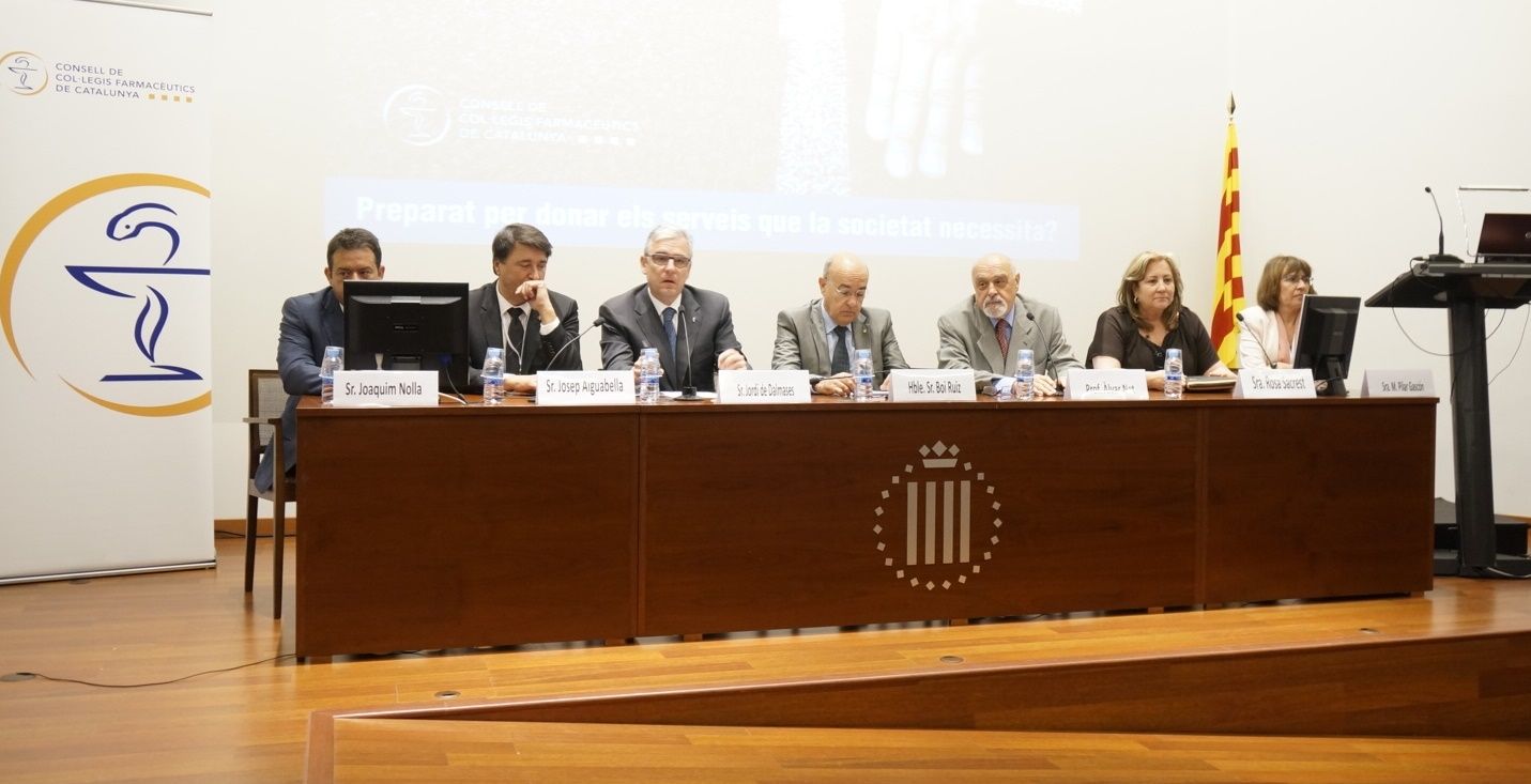 La farmacia catalana planta cara al futuro