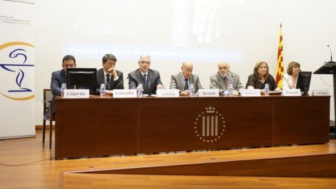 La farmacia catalana planta cara al futuro