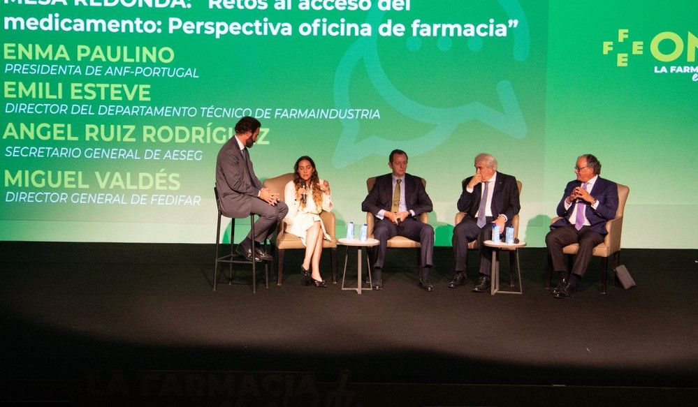 Luis de Palacio, Enma Paulino, Miguel Valdés, Emili Esteve y Ángel Ruiz Rodríguez de la Cuerda
