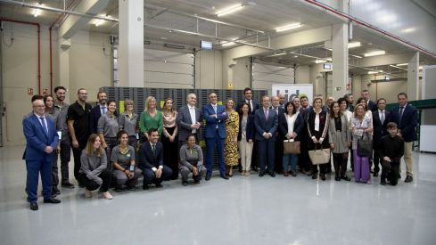 Foto de familia tras la inauguración