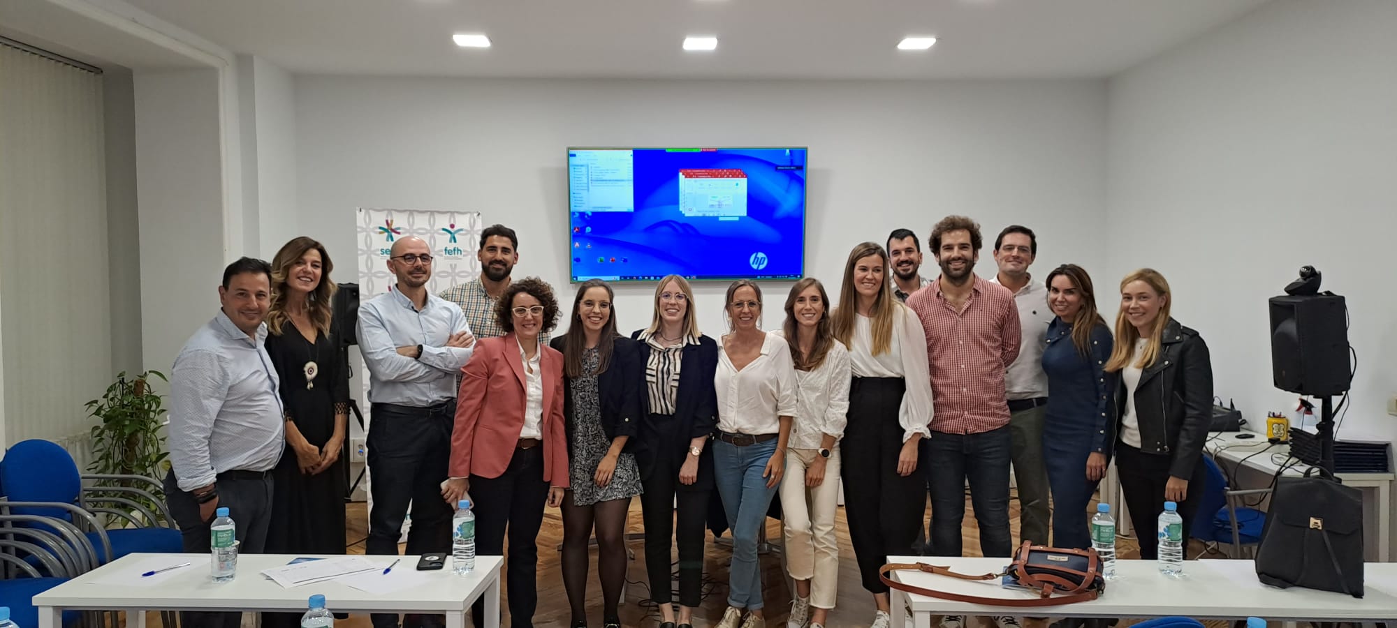 Participantes y jurado durante la presentación de los retos finalistas del III Foro de Innovación de la SEFH