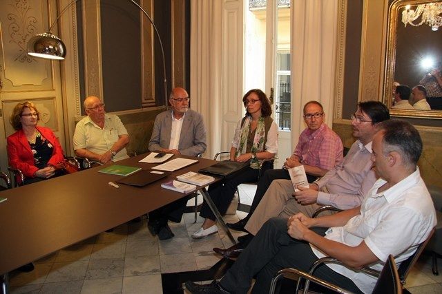Las asociaciones de enfermos valencianas, preocupadas por el desabastecimiento de las farmacias Las asociaciones de enfermos valencianas, preocupadas por el desabastecimiento de las farmacias