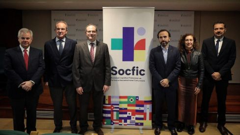 Carlos Mauricio Barbosa, Fernando Martínez, Jesús C. Gómez, Jordi Casas, Neus Caelles y José Alba