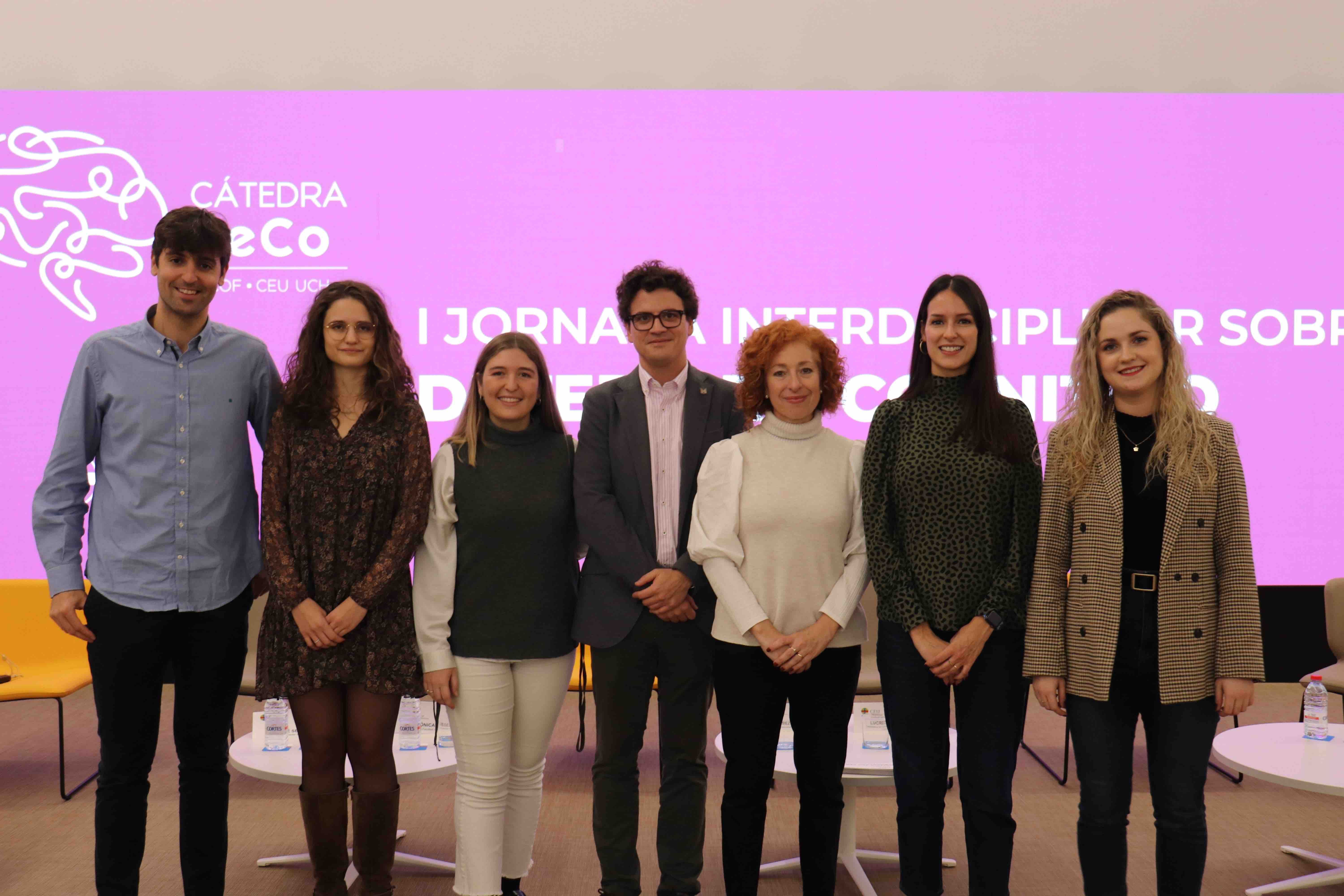Investigadores de la Cátedra DeCo y sus codirectores, Lucrecia Moreno (CEU UCH) y José Sendra (MICOF), en la Jornada de presentación de resultados
