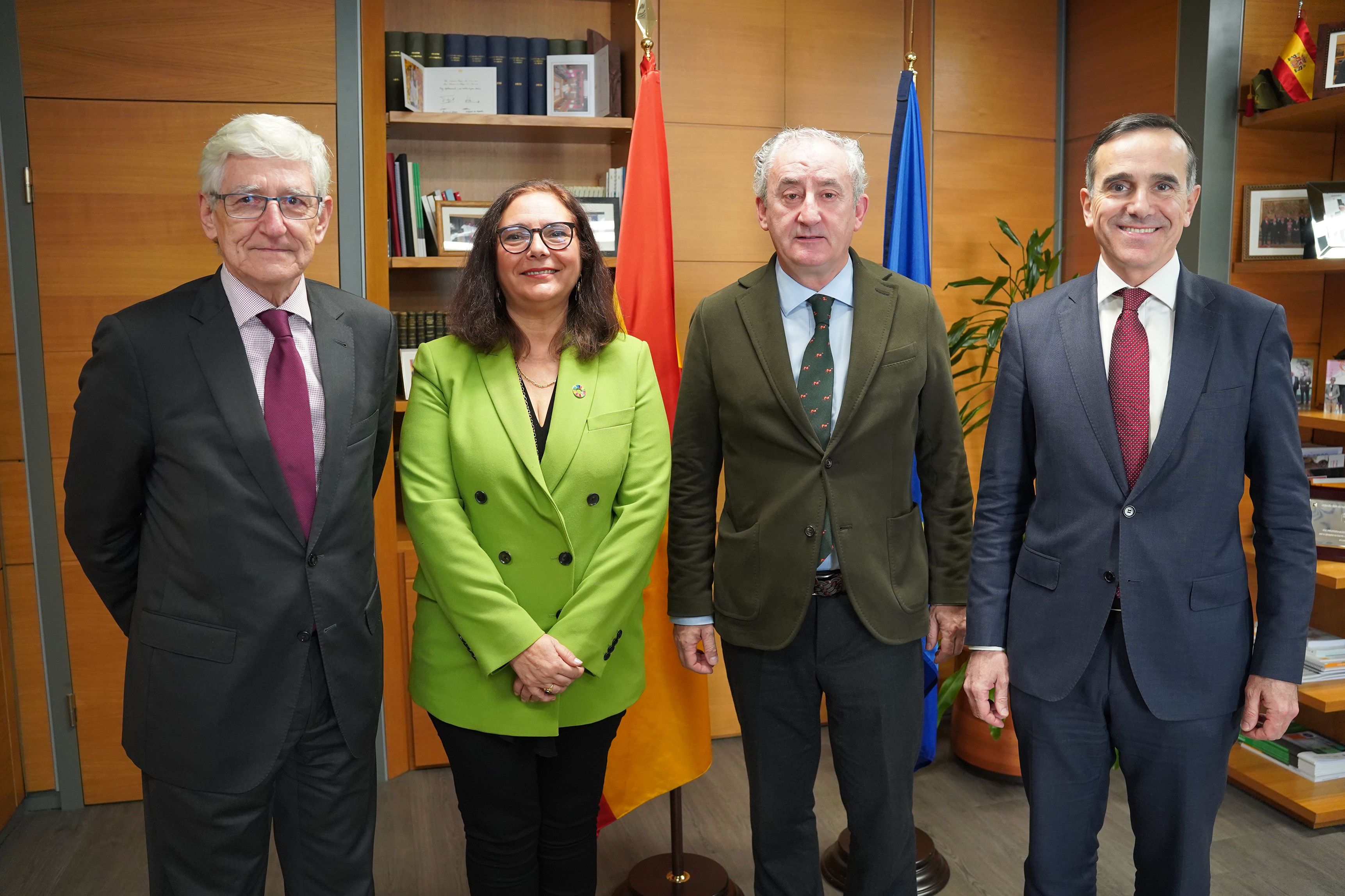 Comisión Paritaria de Seguimiento: José Ramón Luis-Yagüe, Manuela García Romero, Tomás Cobo y Juan Yermo