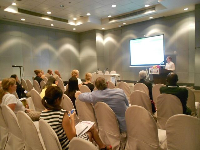El Consejo General presenta los resultados preliminares del Programa ADHIÉRETE en el 74º Congreso de la FIP