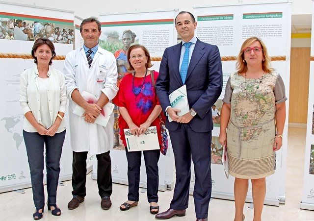 Farmamundi inaugura en La Fe una exposición que refleja los problemas de acceso a la sanidad en países del sur