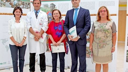 Farmamundi inaugura en La Fe una exposición que refleja los problemas de acceso a la sanidad en países del sur