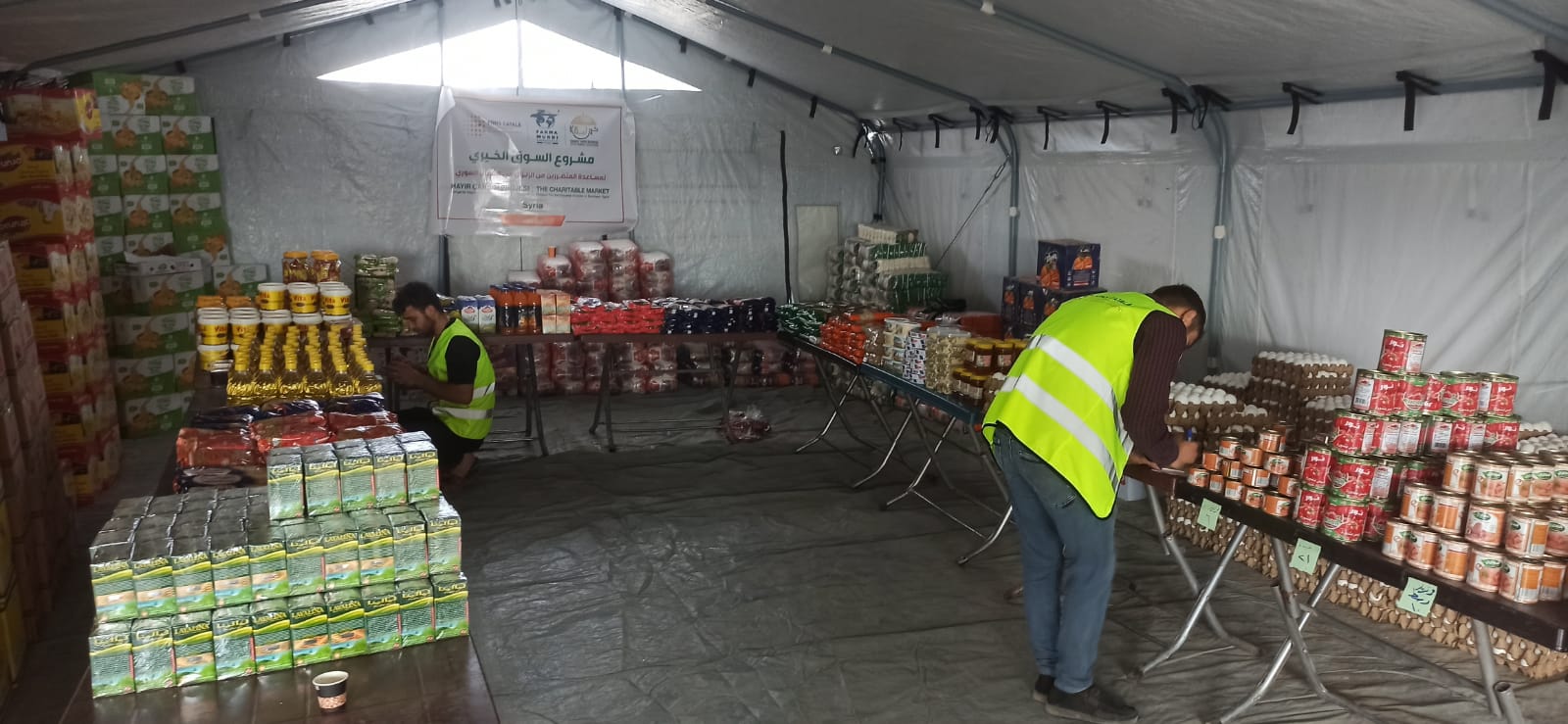 Reparto de alimentos en Siria