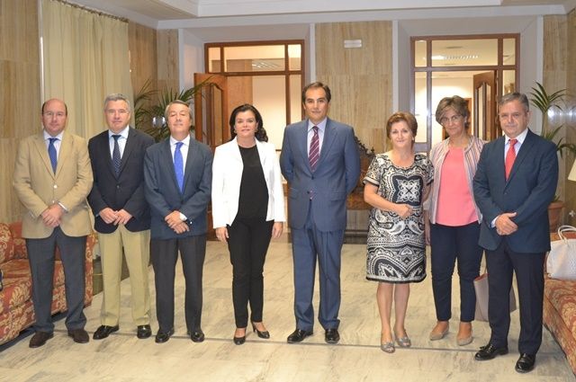 Presentación del XIX Congreso Nacional Farmacéutico a las autoridades de Córdoba
