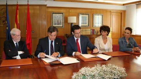 El COF de Madrid y Sandoz colaboran en la formación de técnicos y auxiliares de farmacia en SPD