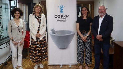 Katia Gómez, Asunción Sáez, Paula Payá y Ernesto Valdés