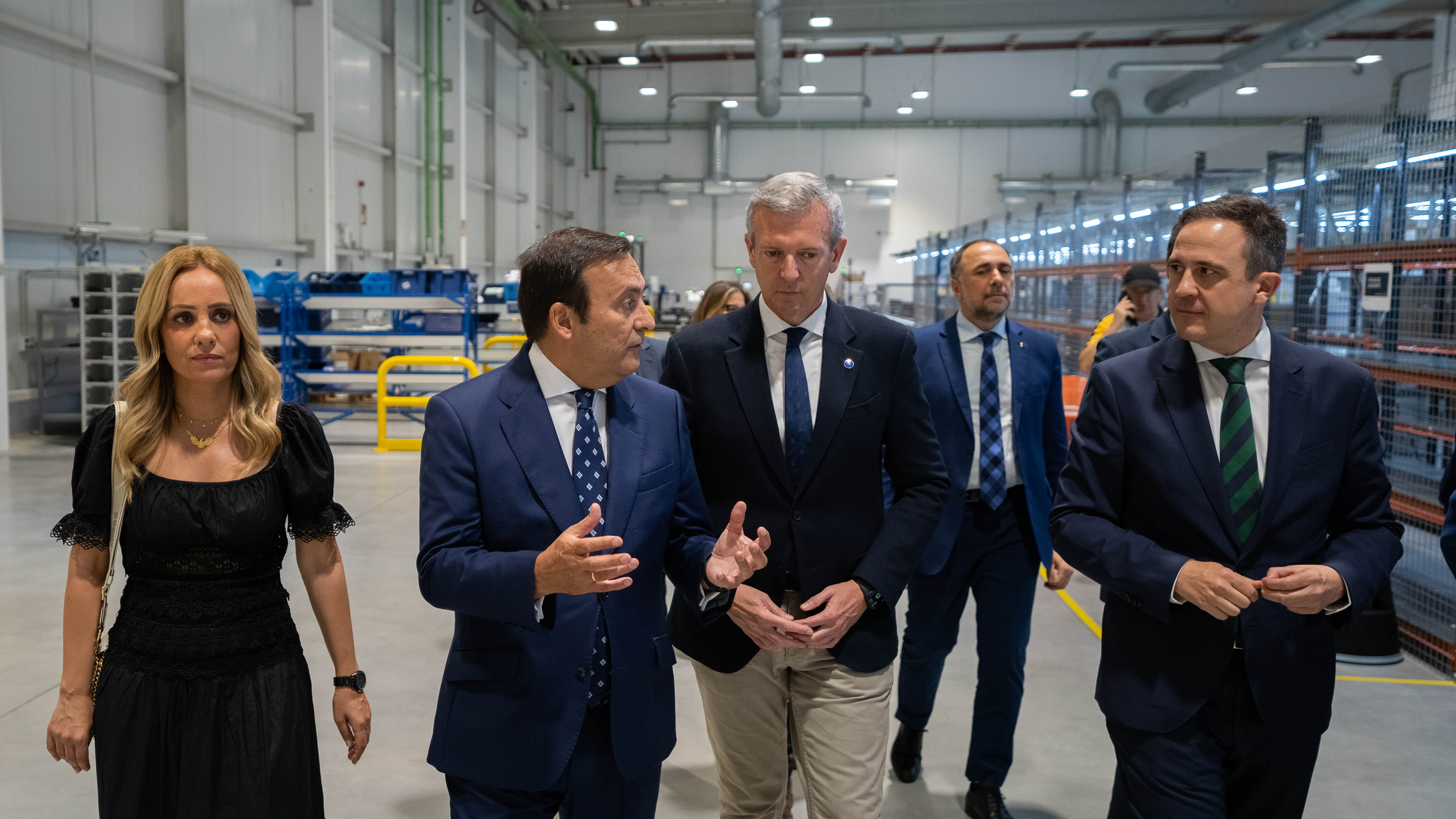 Eduardo Pastor y Alfonso Rueda, durante la visita al nuevo centro