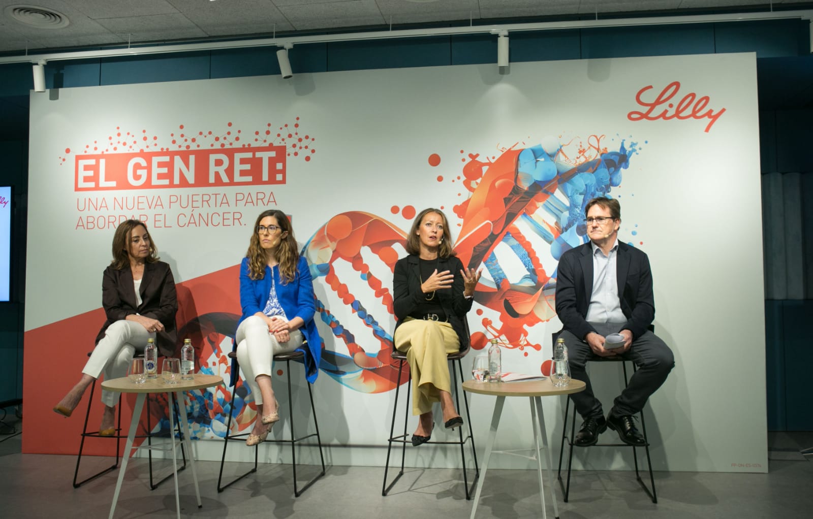 Lola Lozano, Teresa Alonso, Rosario García y Alejo Cassinello