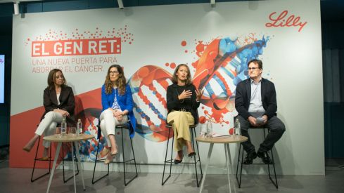 Lola Lozano, Teresa Alonso, Rosario García y Alejo Cassinello