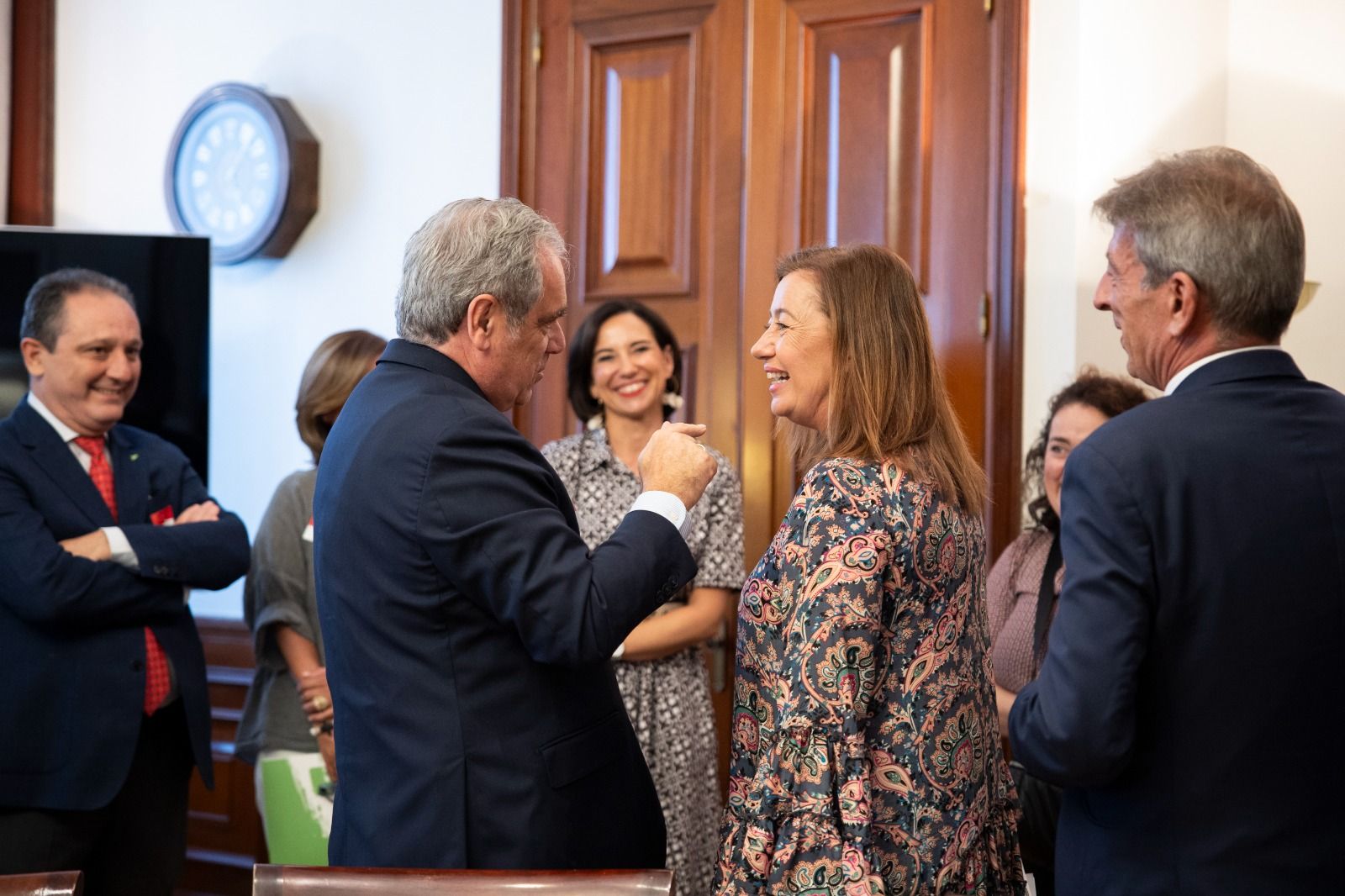 El Consejo General de Farmacéuticos junto a Francina Armengol