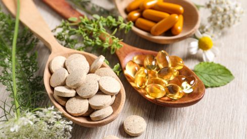 Los excesos navideños y el virus de la gastroenteritis disparan un la venta de suplementos dietéticos