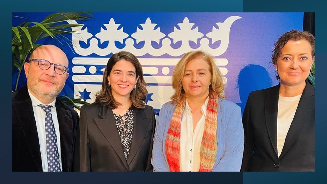 Los farmacéuticos madrileños participarán en la red para la detección y prevención de la soledad no deseada