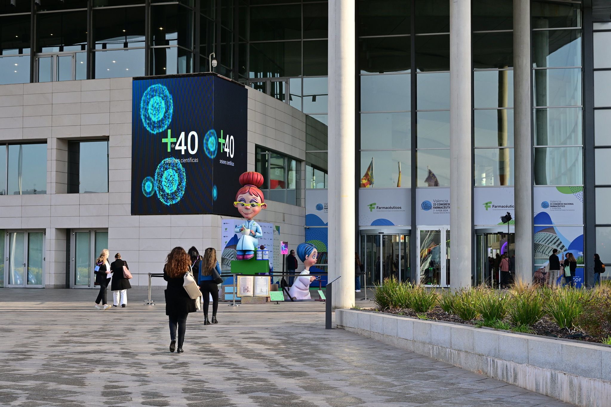 Valencia da el relevo a Oviedo para el próximo Congreso Nacional Farmacéutico..