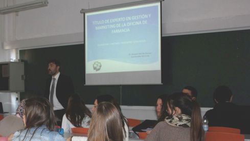 Comienzan las clases de gestión empresarial para los alumnos de Farmacia de la Universidad CEU Cardenal Herrera