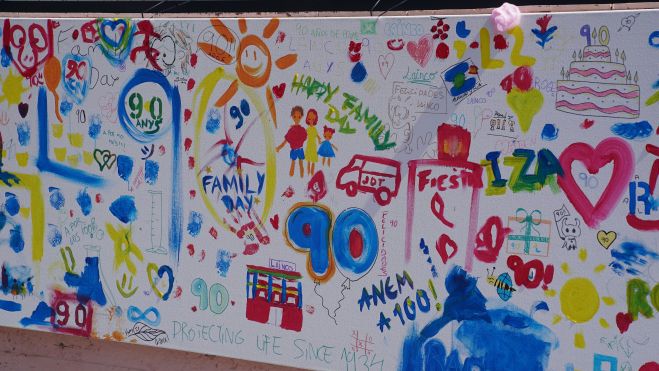 Pintura realizada durante el Family Day. Pintura realizada durante el Family Day.
