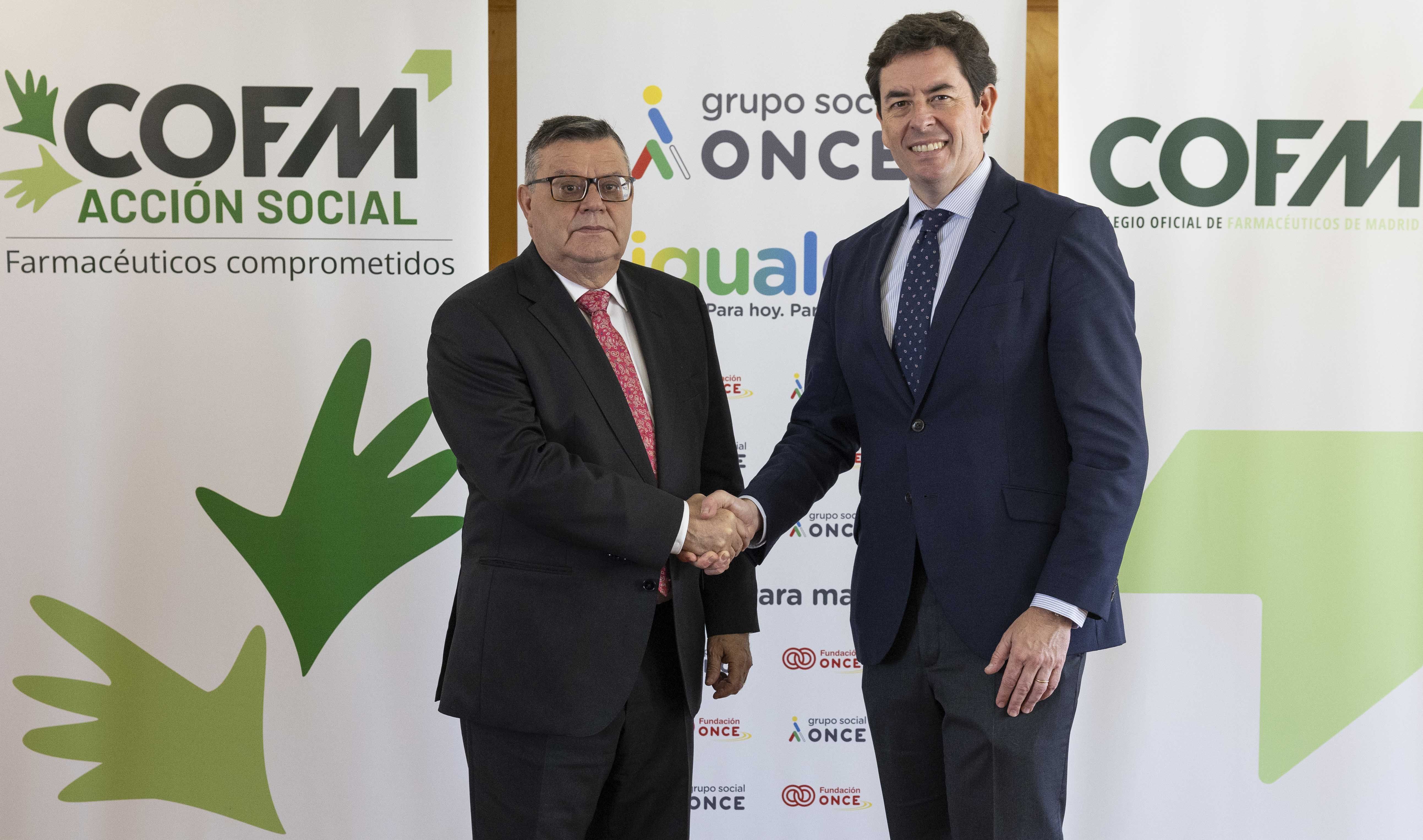 El director general de la Fundación ONCE, José Luis Martínez Donoso, y el presidente del COFM, Manuel Martínez del Peral.