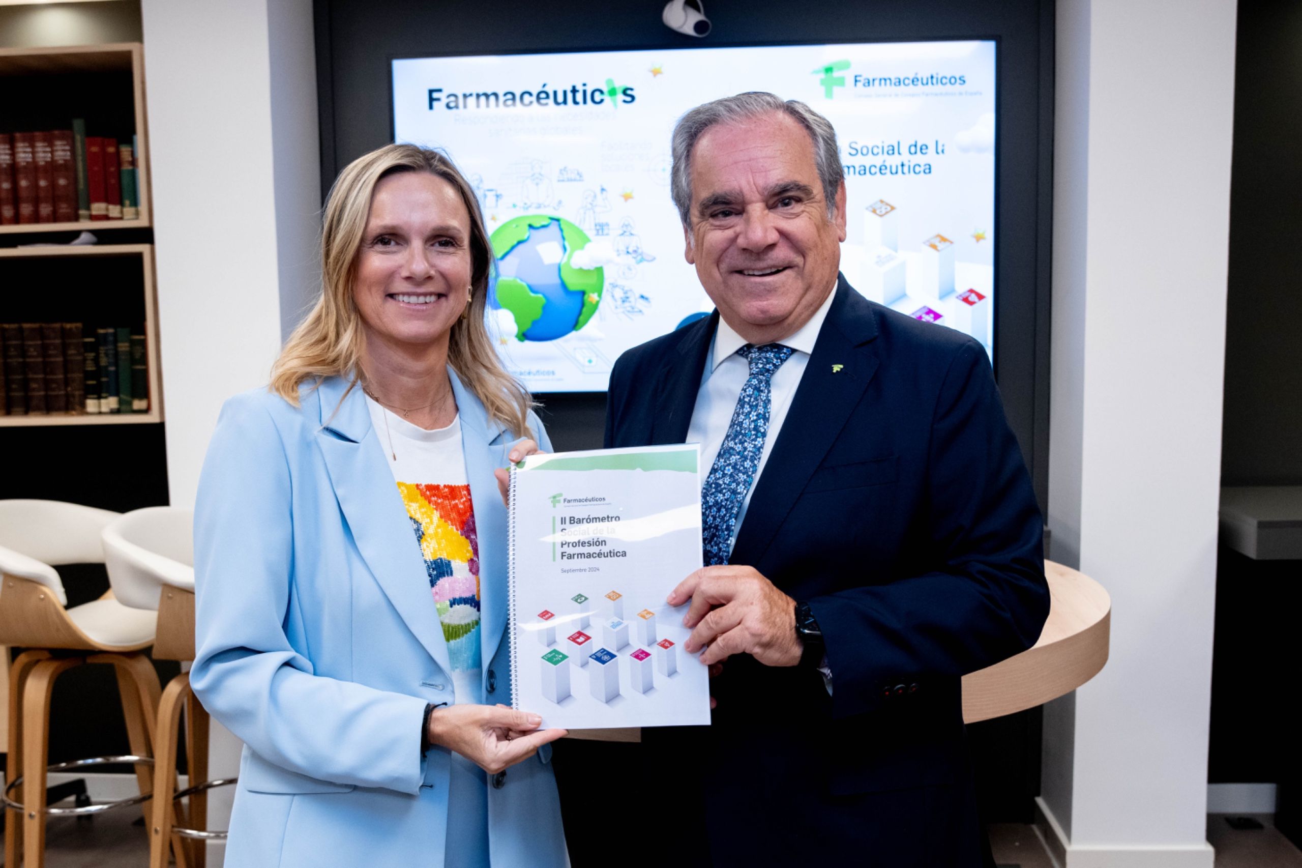 Jesús Aguilar y Rita de la Plaza presentan el Barómetro Social de la Profesión Farmacéutica