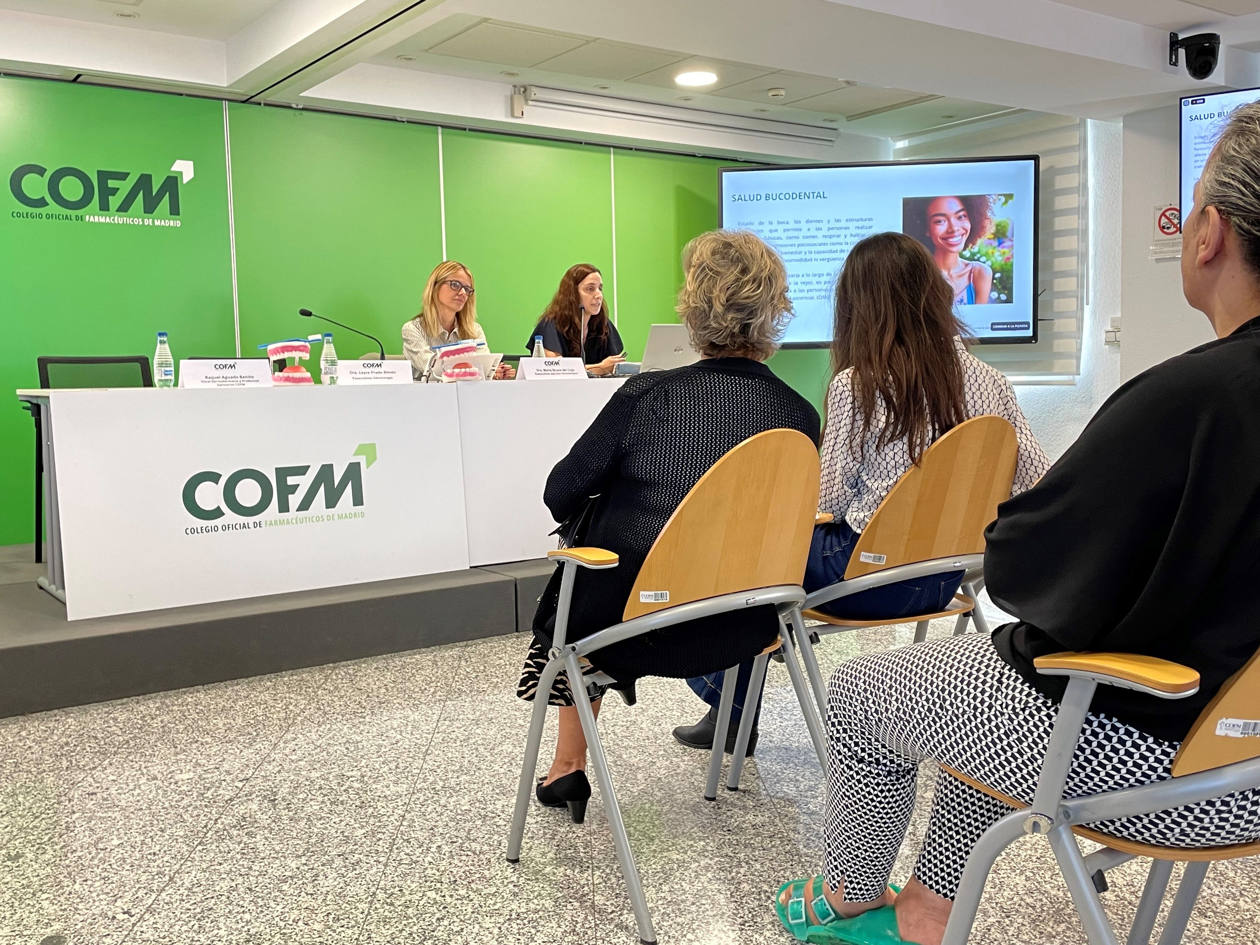 Sesiones formativas en salud bucodental para mejorar la atención de los ciudadanos desde la farmacia
