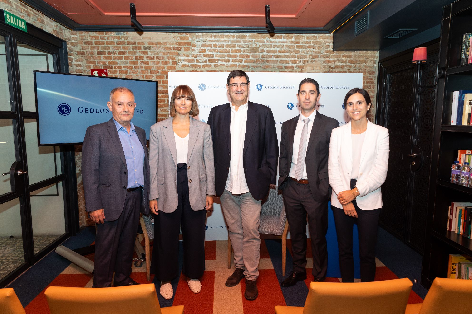 Presentación de Ryeqo®, primer tratamiento oral para la endometriosis