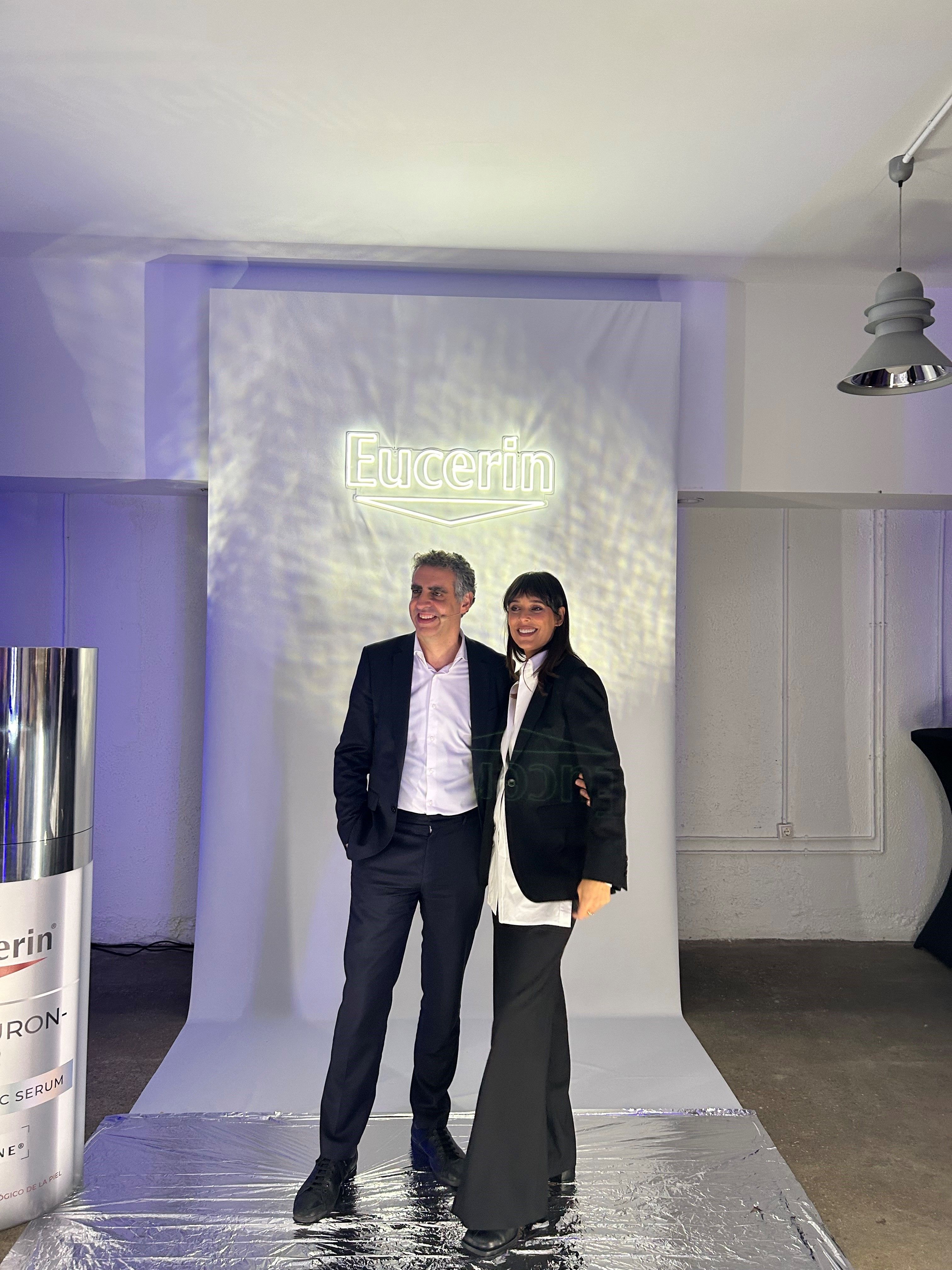 El Dr. Esteller y Belén Cuesta en la presentación de Hyaluron-Filler Epigenetic Serum