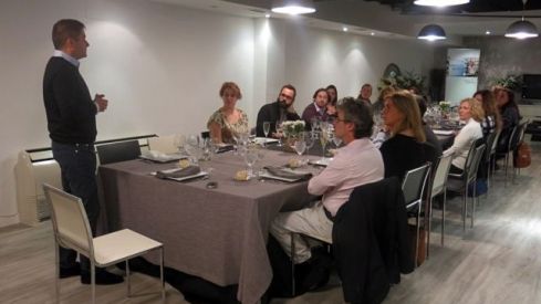 La excelencia en la atención a sus clientes, estrategia de Alliance Healthcare para 2015 La excelencia en la atención a sus clientes, estrategia de Alliance Healthcare para 2015
