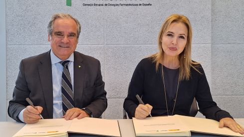 El Consejo General de Farmacéuticos y la Organización Nacional de Trasplantes firman un convenio para mejorar la atención al paciente trasplantado