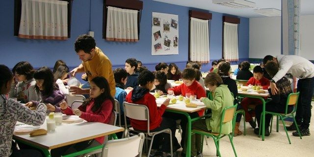 Farmacéuticos alaveses colaboran en la iniciativa Desayunos Cardiosaludables en los centros escolares Farmacéuticos alaveses colaboran en la iniciativa Desayunos Cardiosaludables en los centros escolares