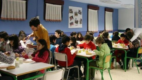 Farmacéuticos alaveses colaboran en la iniciativa Desayunos Cardiosaludables en los centros escolares